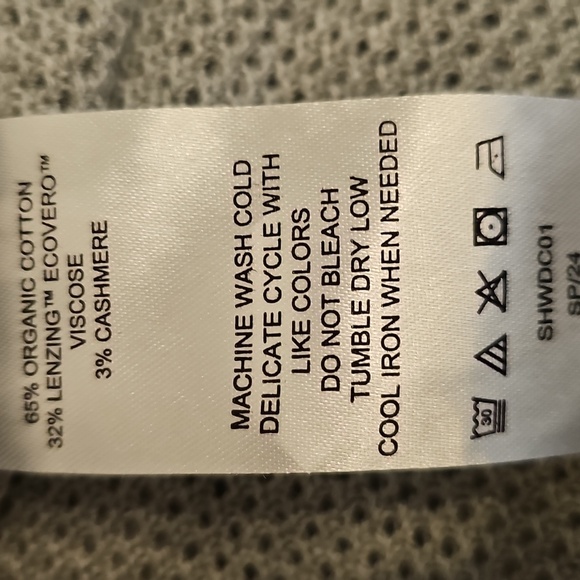 Quince Nursing Shawl - Picture 3 of 5